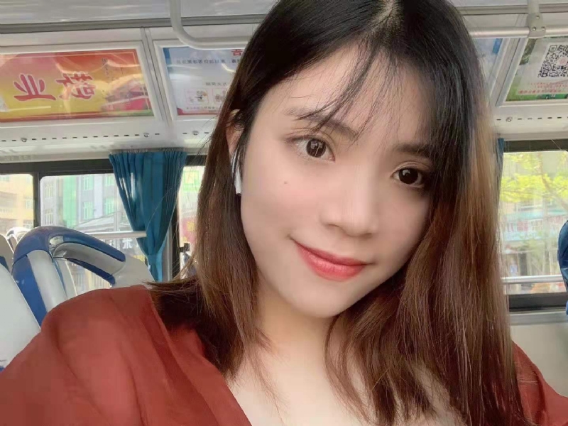 小眼睛的第一张照片--厦门王婆说媒