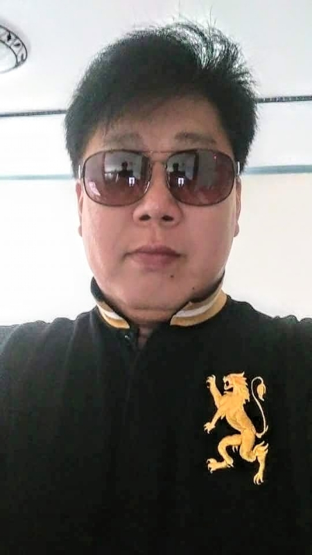 含笑半步癲的第一张照片--厦门王婆说媒