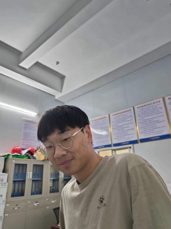 牛子弟的第一张照片--厦门王婆说媒