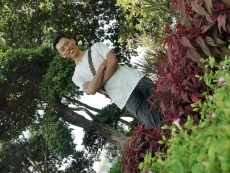 孤狼的第一张照片--厦门王婆说媒